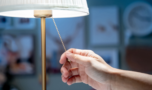 avoid sharing detailed photos