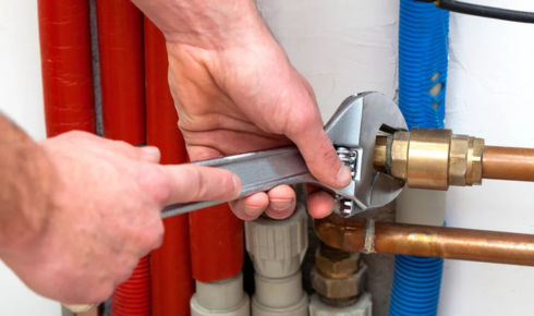 simple hand-operated drain snake